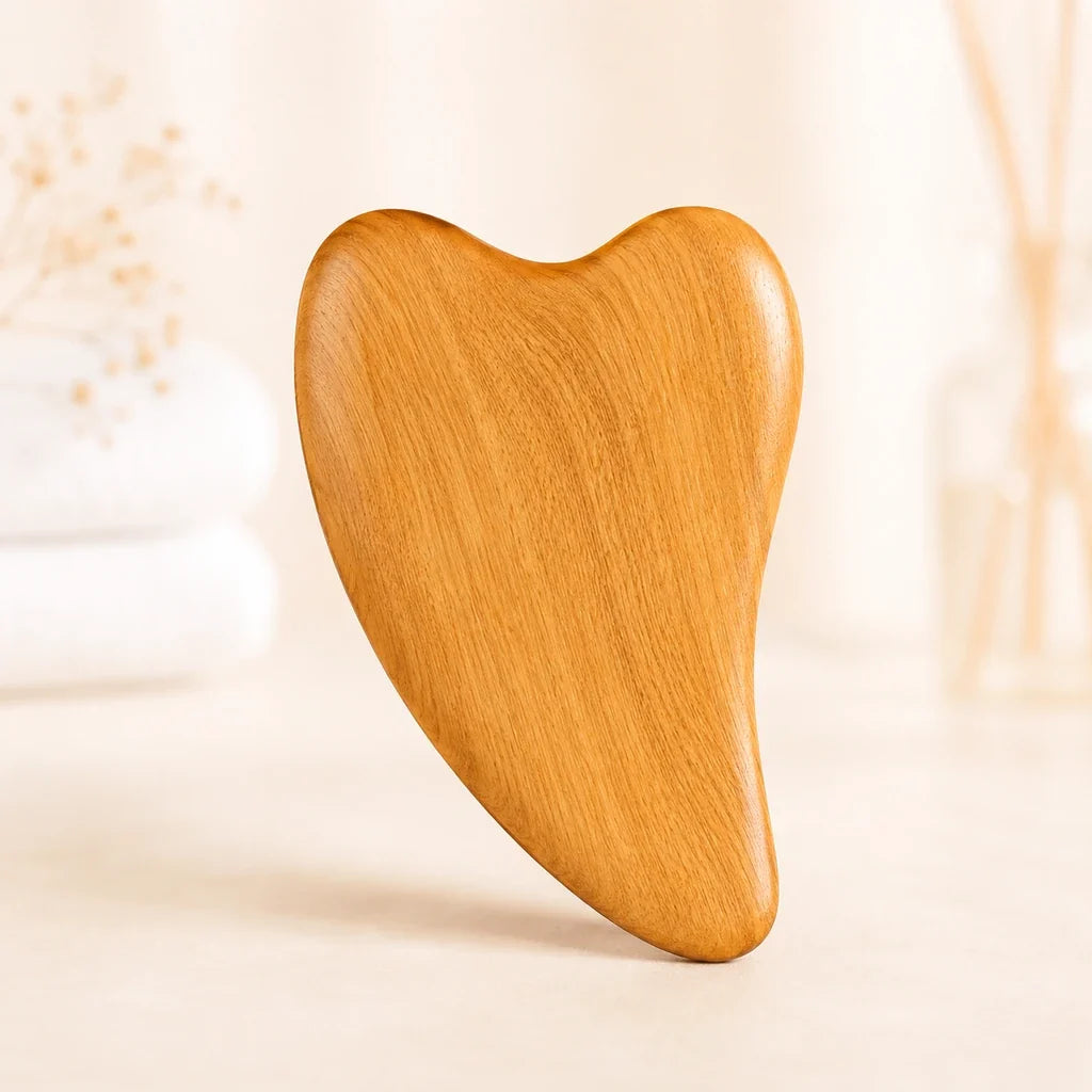 Sandelholz Gua Sha - Handgefertigt für Gesichtsmassage & Entspannung